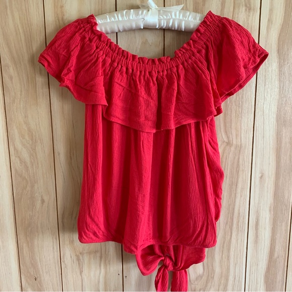 Off-Shoulder Crepe Ruffle Tank - Picture 9 of 12